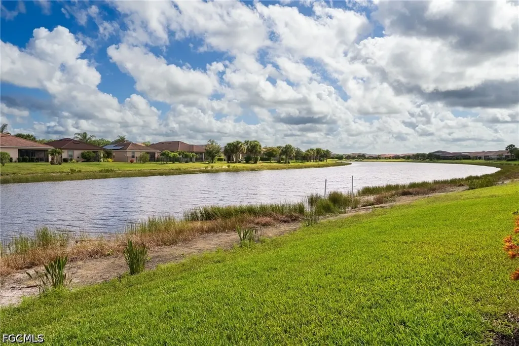 16013 Palmetto Prairie Drive Alva FL 33920
