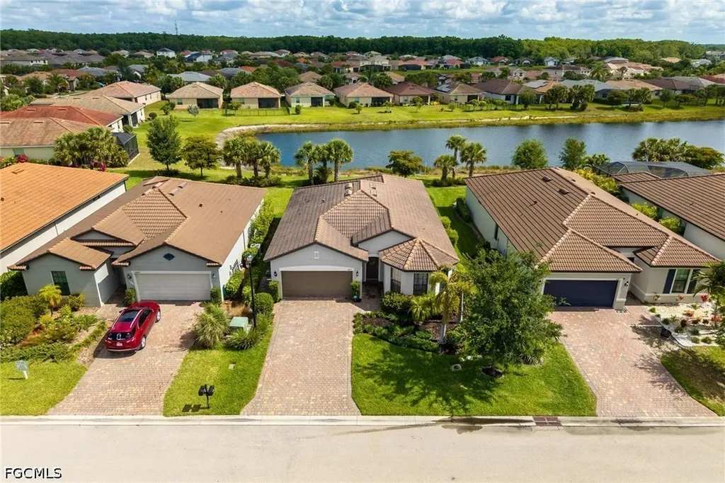 16013 Palmetto Prairie Drive Alva FL 33920