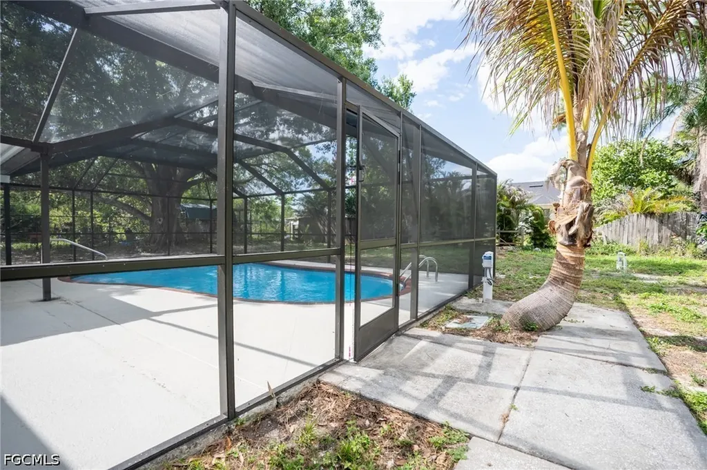 5016 4th Street W Lehigh Acres FL 33971