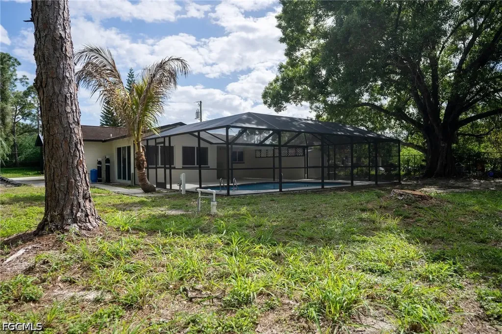 5016 4th Street W Lehigh Acres FL 33971