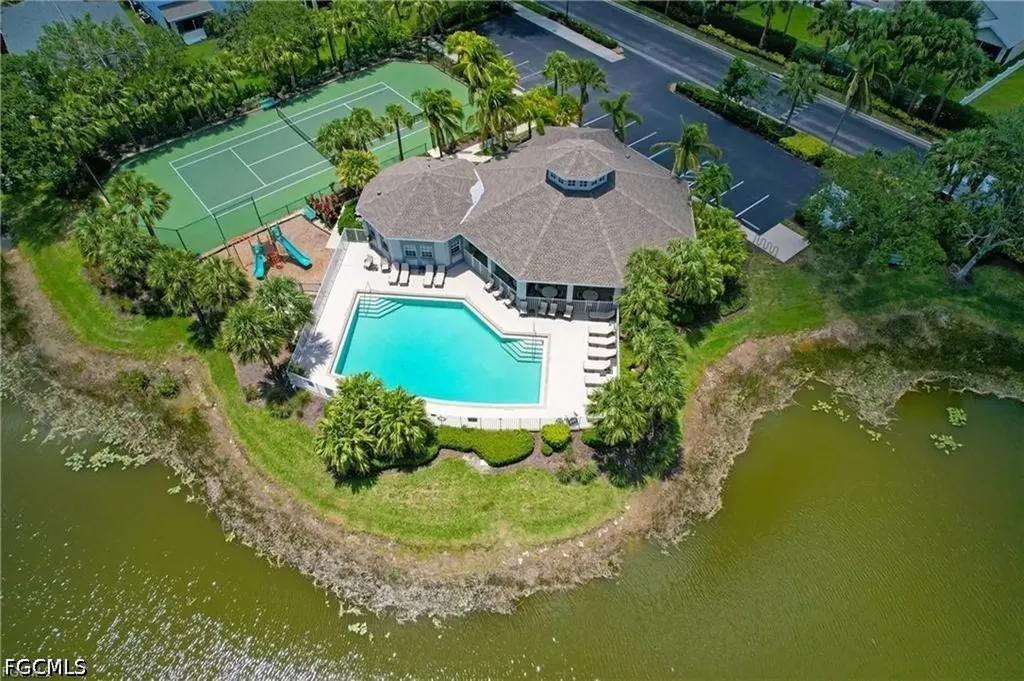 12835 Oakpointe Circle Fort Myers FL 33912