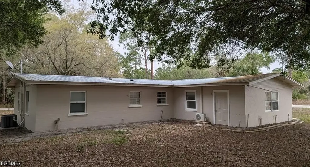 660 S Missouri Street Labelle FL 33935