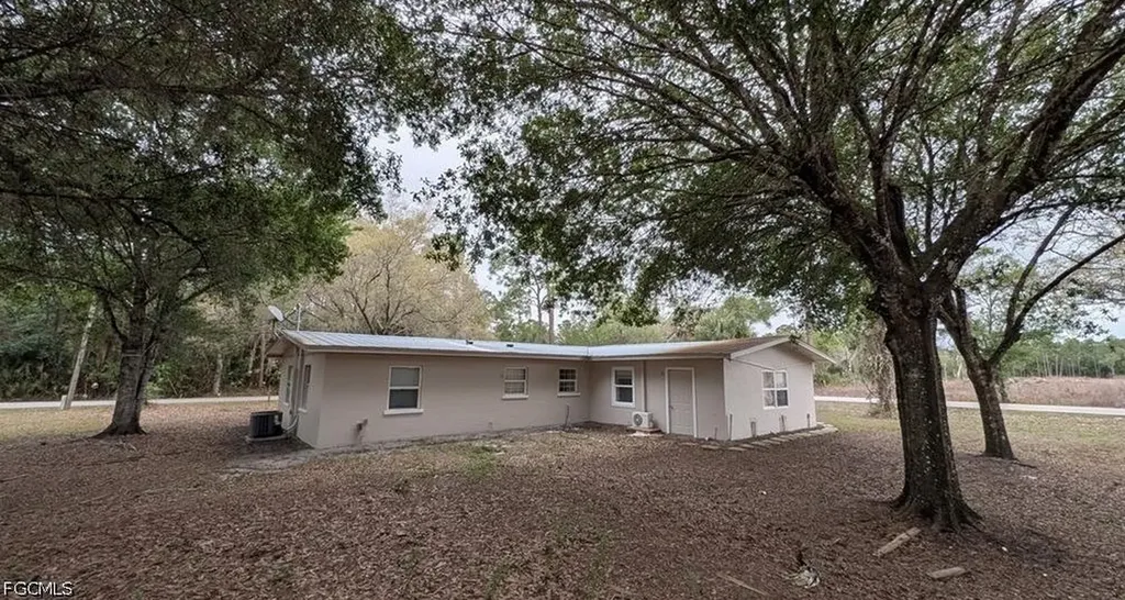660 S Missouri Street Labelle FL 33935