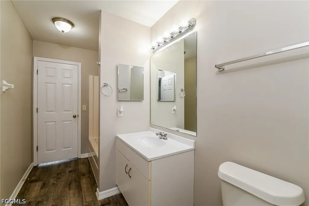 123 Blackstone Drive Fort Myers FL 33913