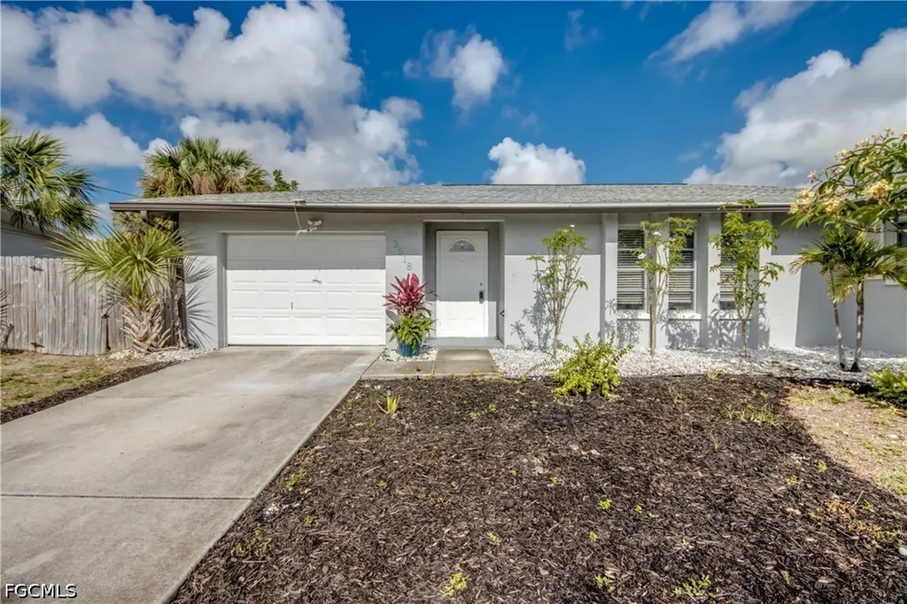 Cape Coral FL, 3518 SE 8th Place