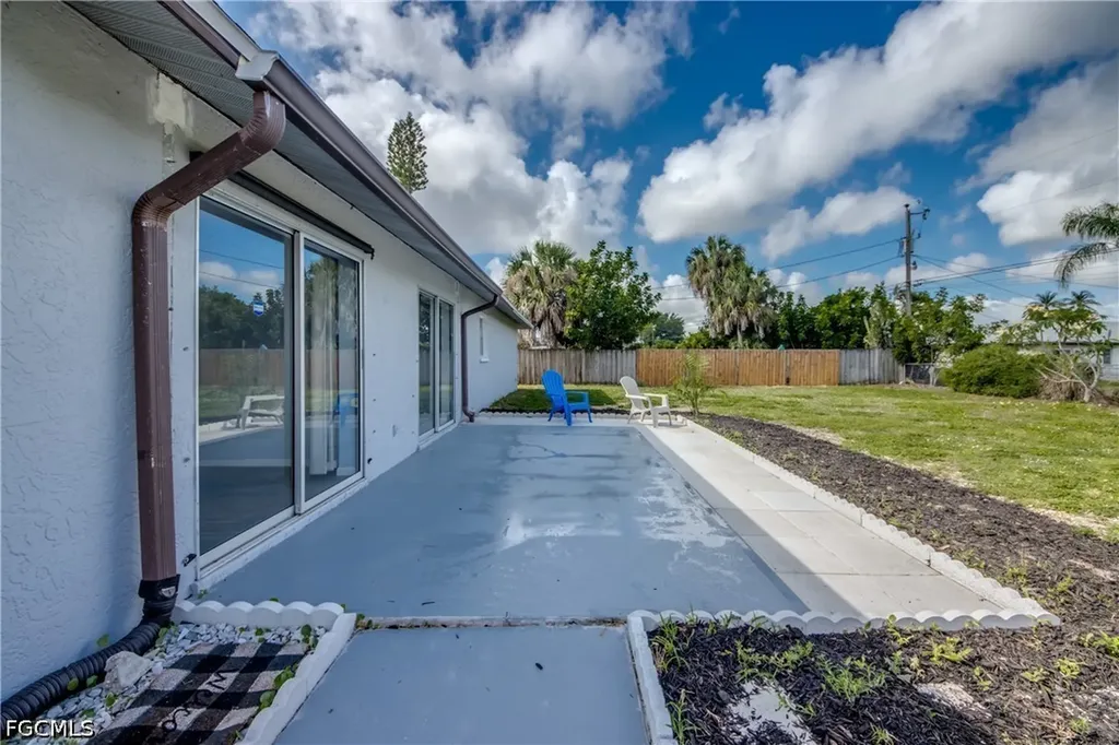 3518 SE 8th Place Cape Coral FL 33904