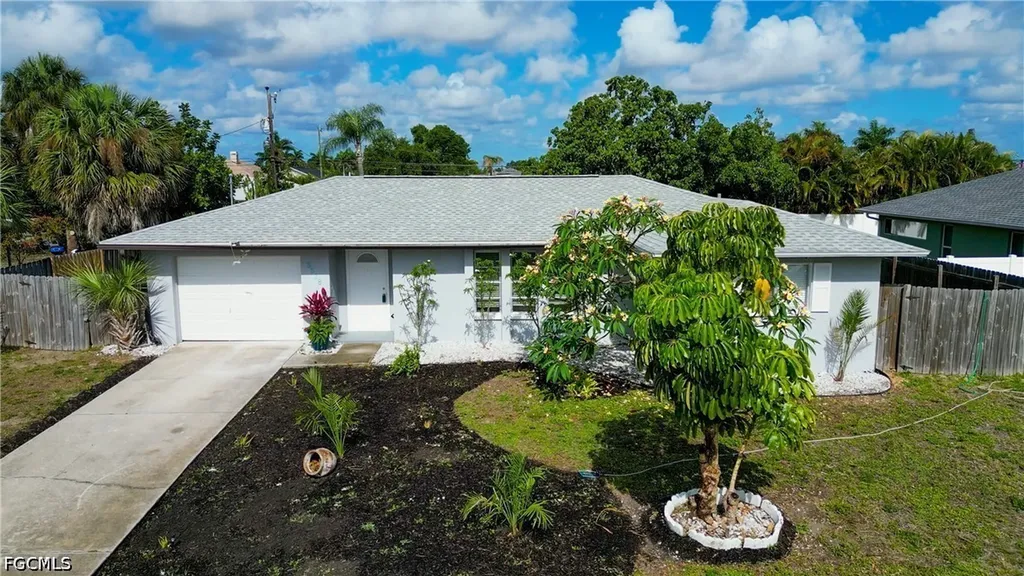 3518 SE 8th Place Cape Coral FL 33904