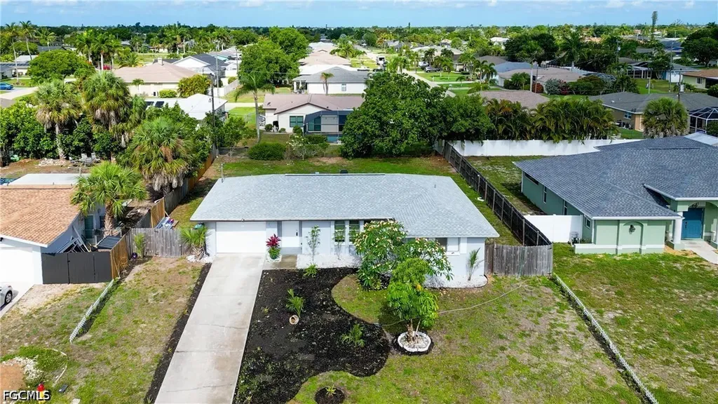 3518 SE 8th Place Cape Coral FL 33904