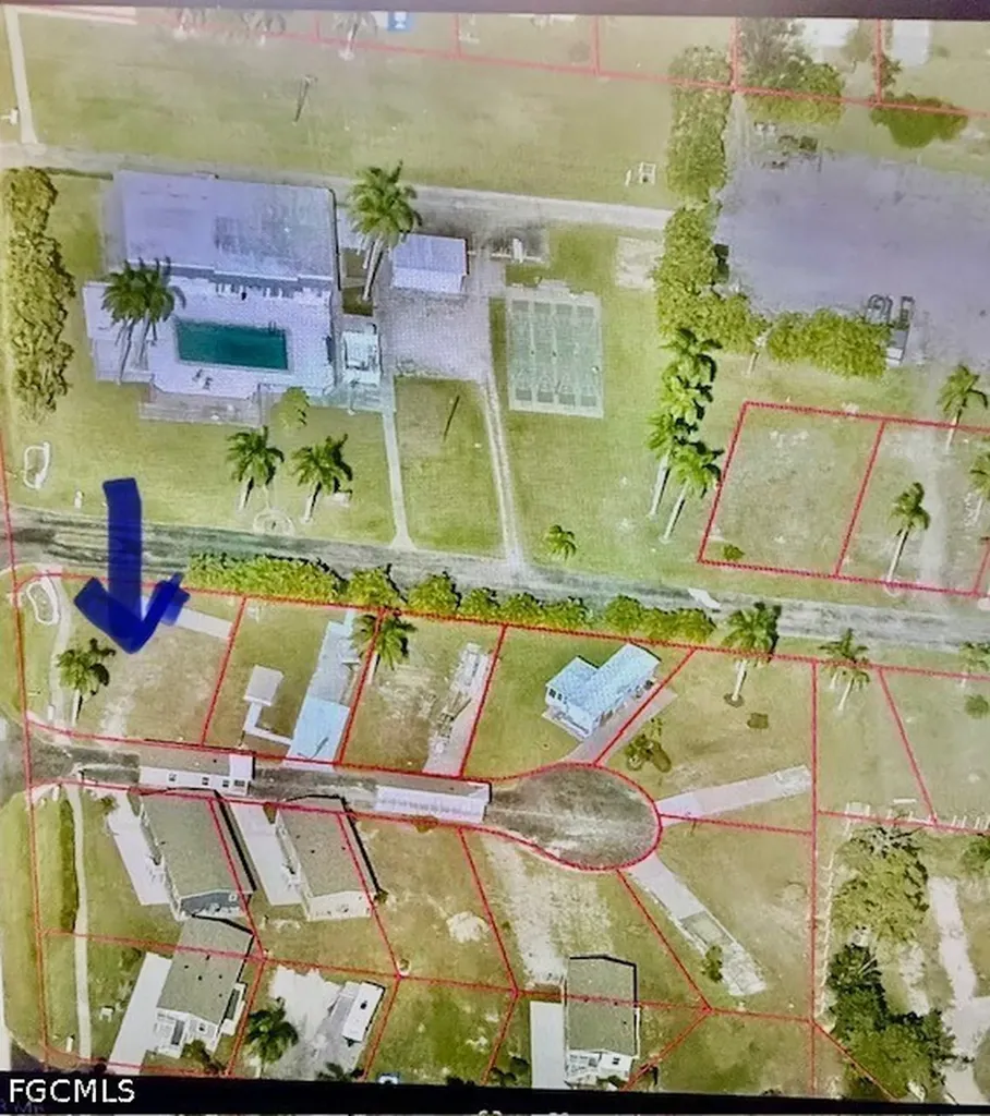 90 Sycamore Lane Fort Myers FL 33908