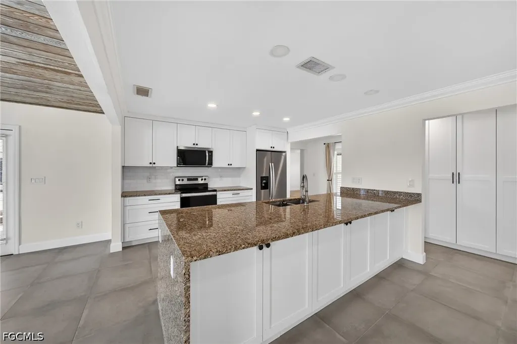 16924 Timberlakes Drive Fort Myers FL 33908