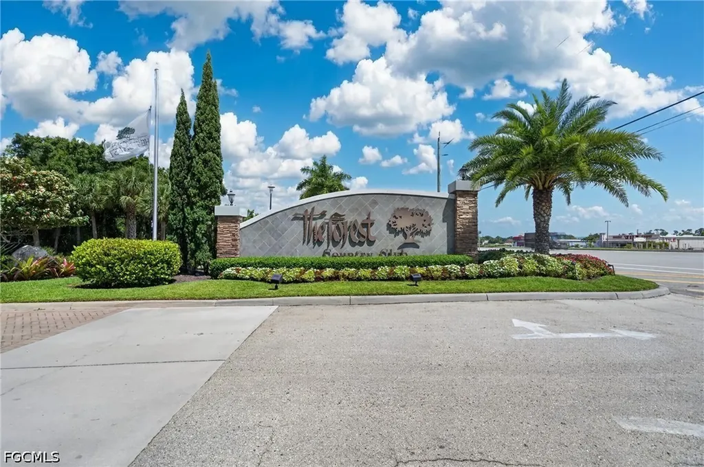 16924 Timberlakes Drive Fort Myers FL 33908
