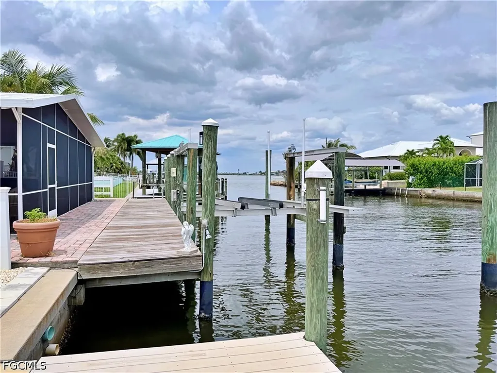 2691 Geary Street Matlacha FL 33993