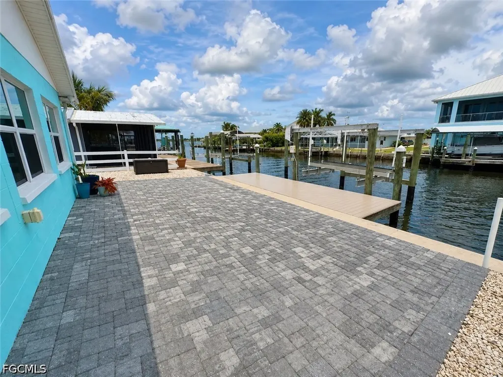 2691 Geary Street Matlacha FL 33993
