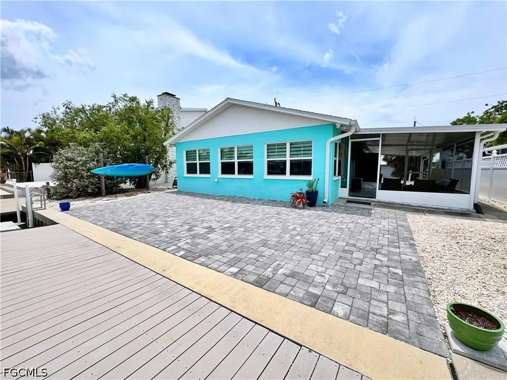 2691 Geary Street Matlacha FL 33993