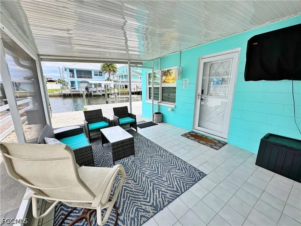 2691 Geary Street Matlacha FL 33993