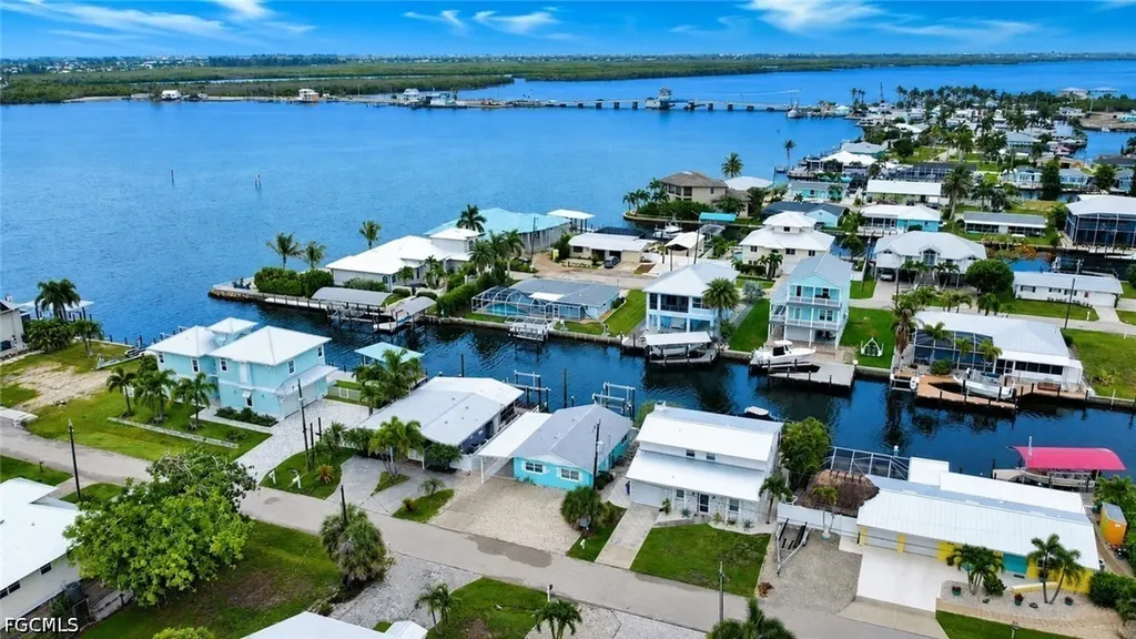 2691 Geary Street Matlacha FL 33993