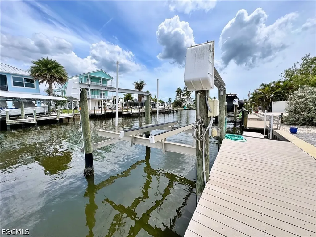2691 Geary Street Matlacha FL 33993