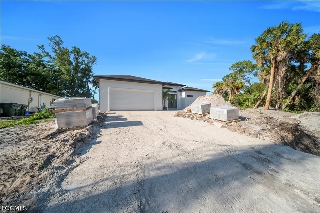 3286 Eagle Pass Street North Port FL 34286