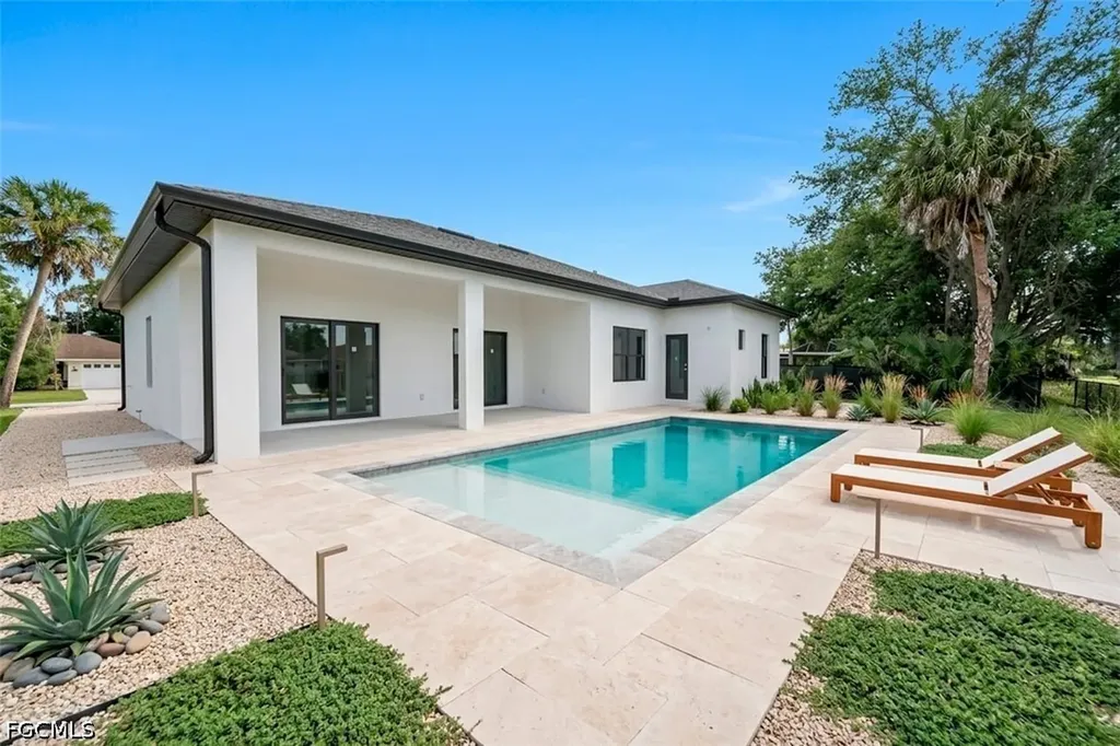 3286 Eagle Pass Street North Port FL 34286