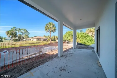 3286 Eagle Pass Street North Port FL 34286