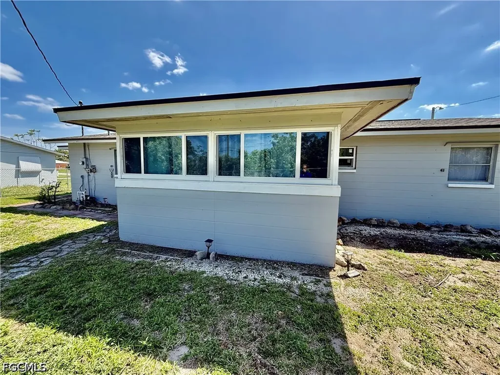 332 Dellwood Avenue Lehigh Acres FL 33936