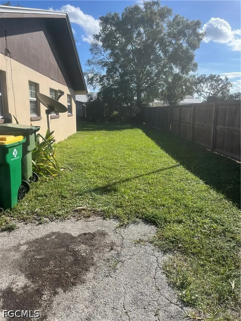 345 3rd Avenue Labelle FL 33935