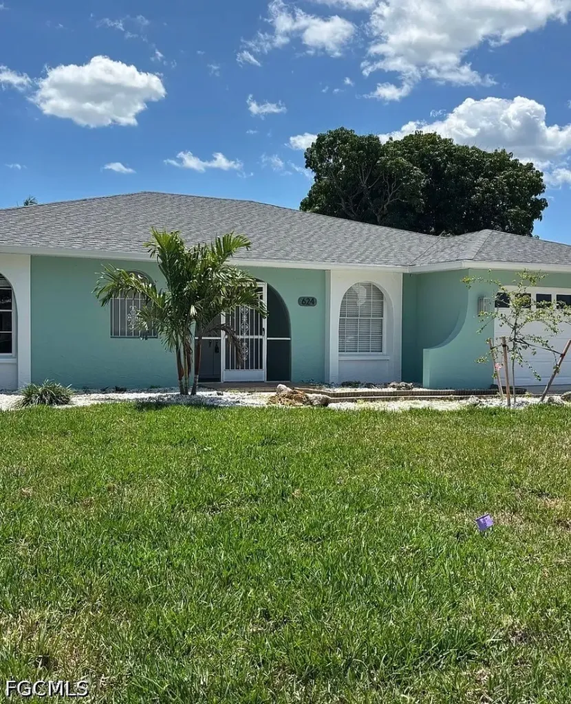 624 Mohawk Parkway Cape Coral FL 33914