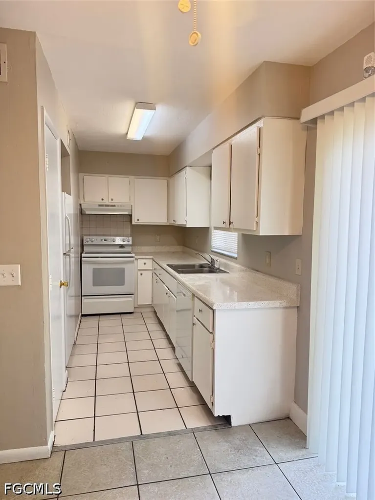 2944 Jackson Street Fort Myers FL 33901