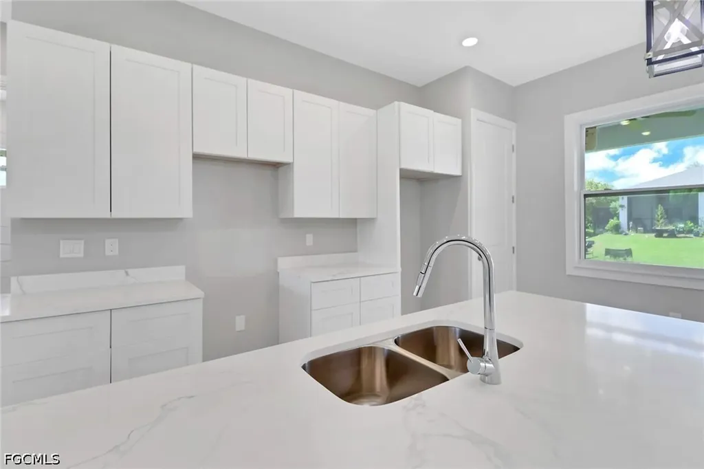 6138 Holt Court Fort Myers FL 33905