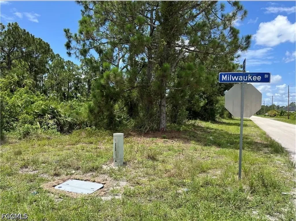 1016 Milwaukee Boulevard Lehigh Acres FL 33974