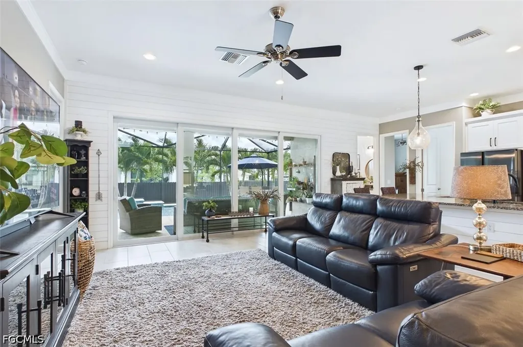 437 NW 38th Place Cape Coral FL 33993