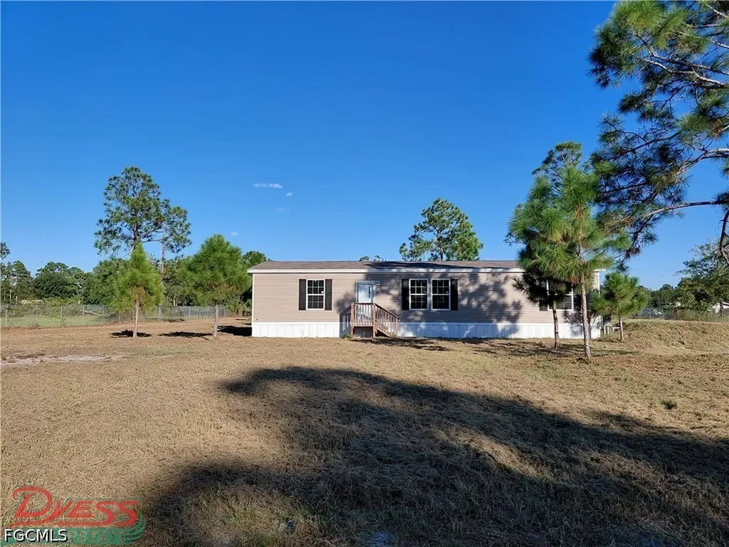235 N Kennel Street Clewiston FL 33440