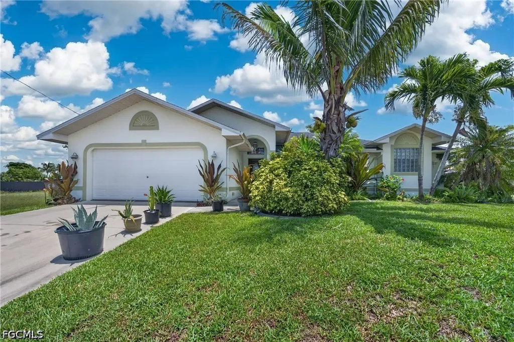 3437 NE 9th Place Cape Coral FL 33909