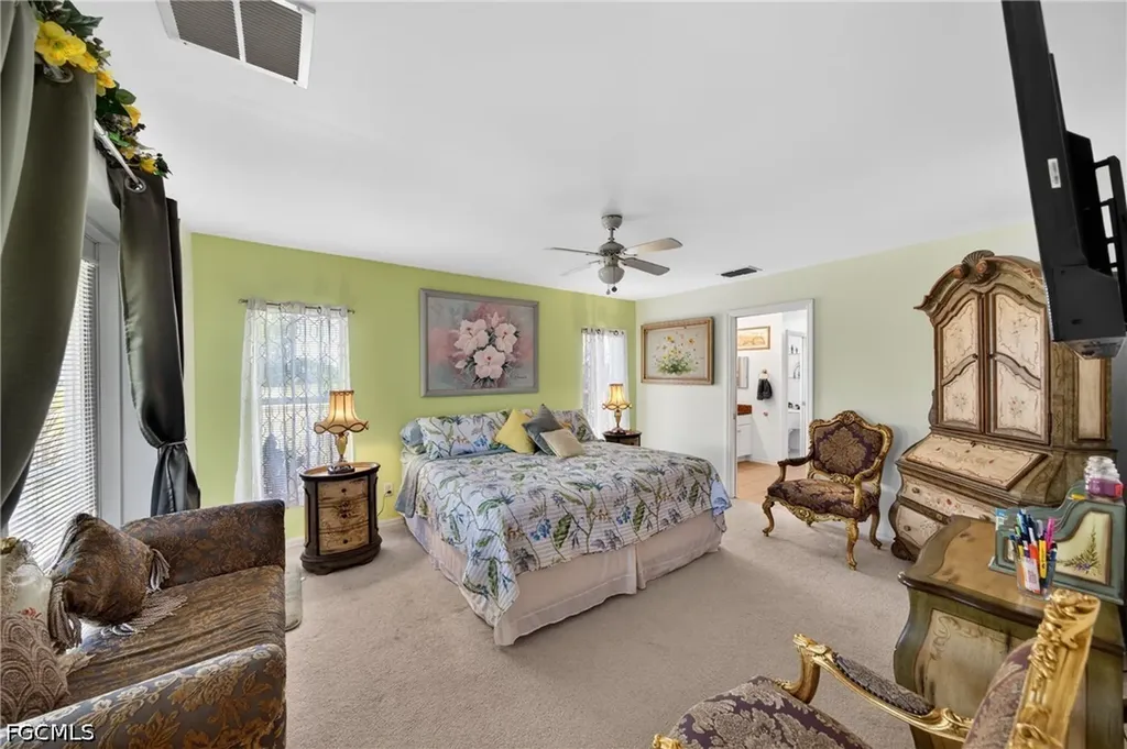 3437 NE 9th Place Cape Coral FL 33909