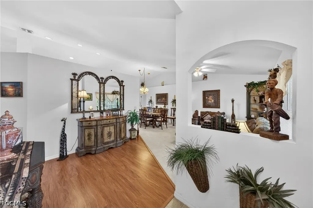 3437 NE 9th Place Cape Coral FL 33909