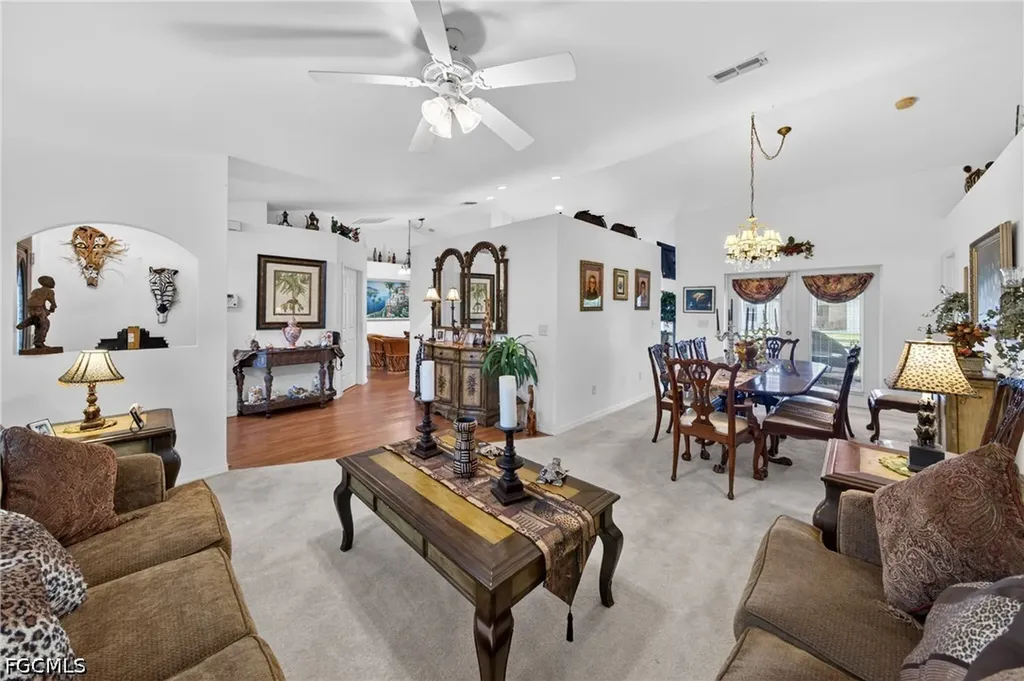 3437 NE 9th Place Cape Coral FL 33909