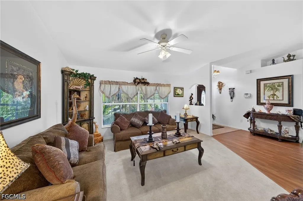 3437 NE 9th Place Cape Coral FL 33909