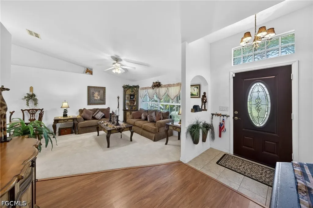 3437 NE 9th Place Cape Coral FL 33909