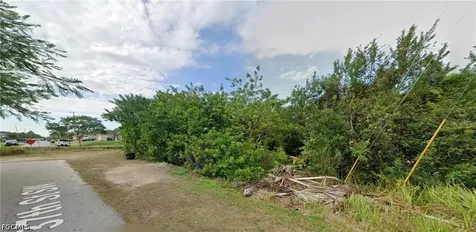 2614 37TH Street SW Lehigh Acres FL 33976