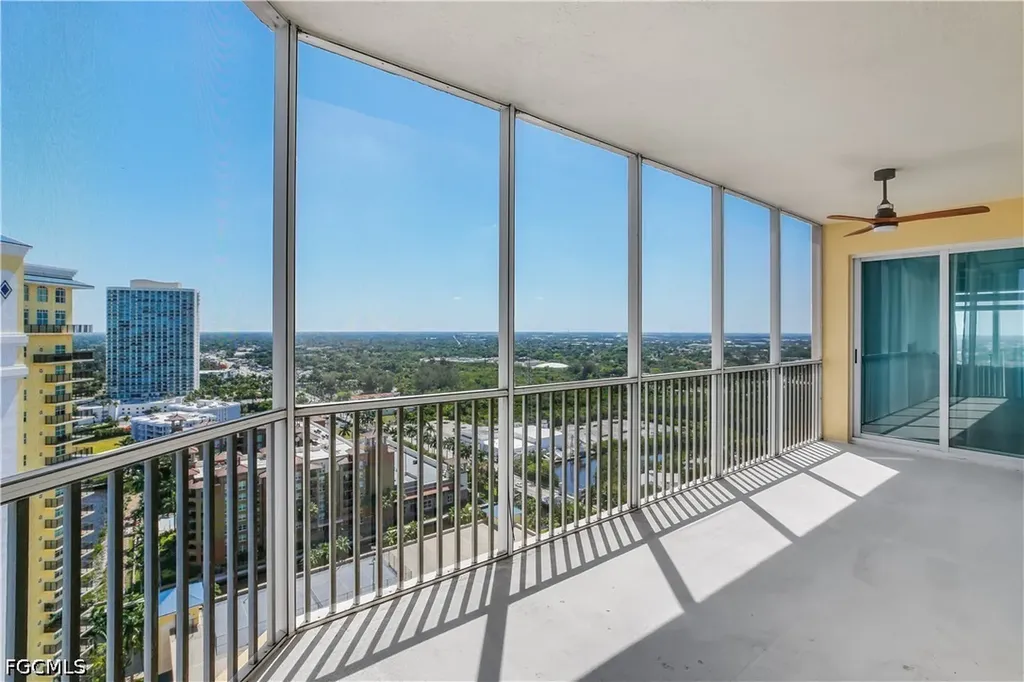 2743 1st Street Fort Myers FL 33916