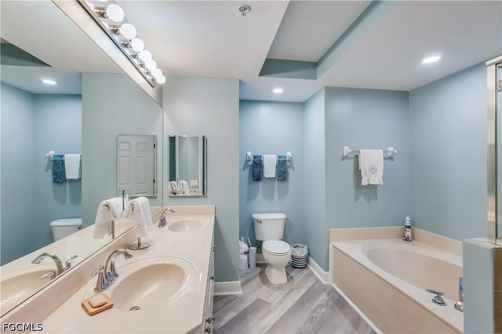 2743 1st Street Fort Myers FL 33916