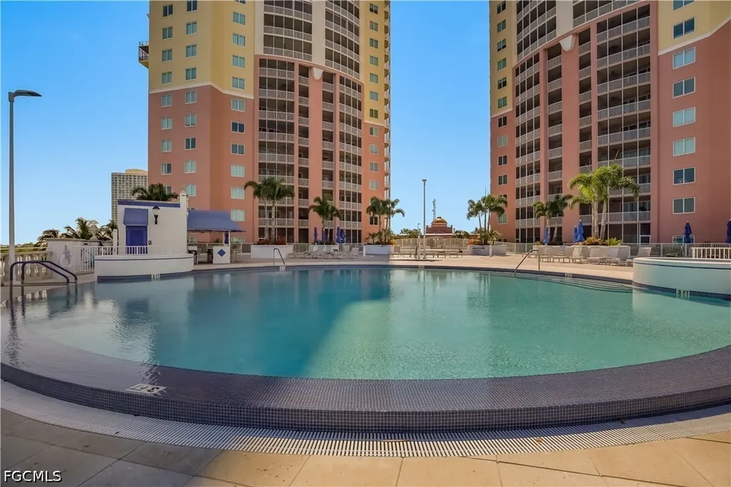 2743 1st Street Fort Myers FL 33916