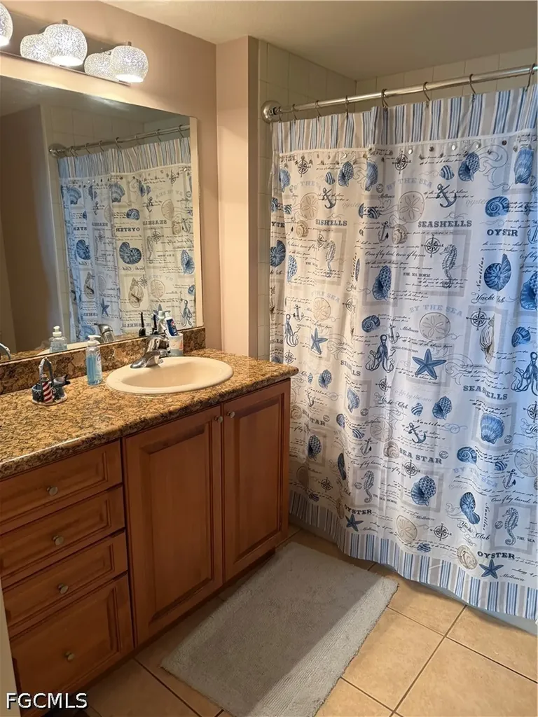 1860 Concordia Lake Circle Cape Coral FL 33909