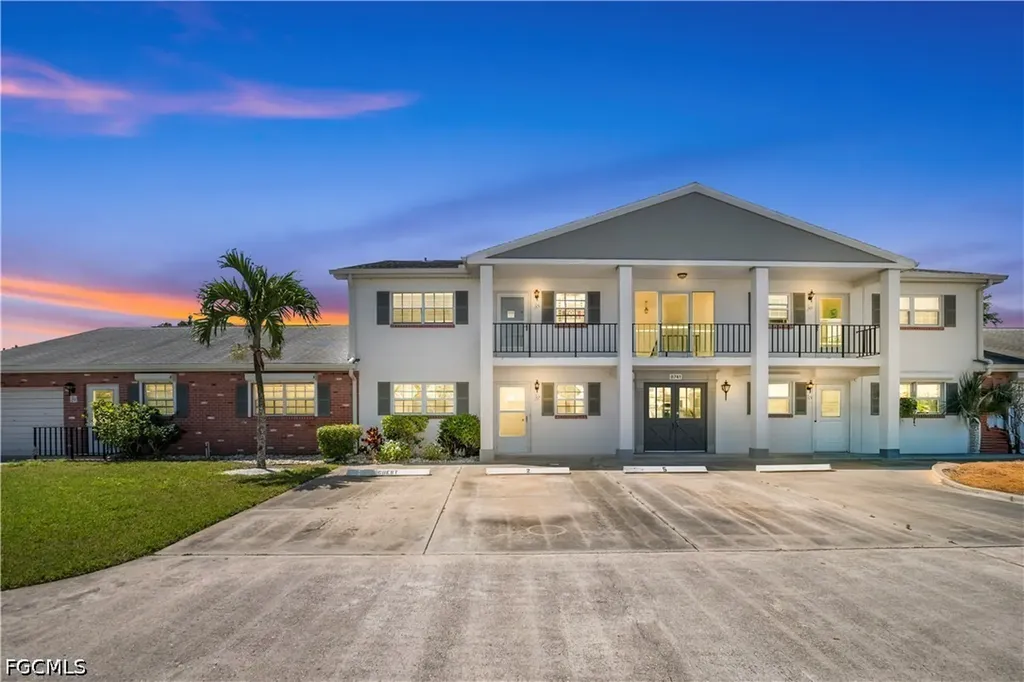 8741 Lueck Lane Fort Myers FL 33919