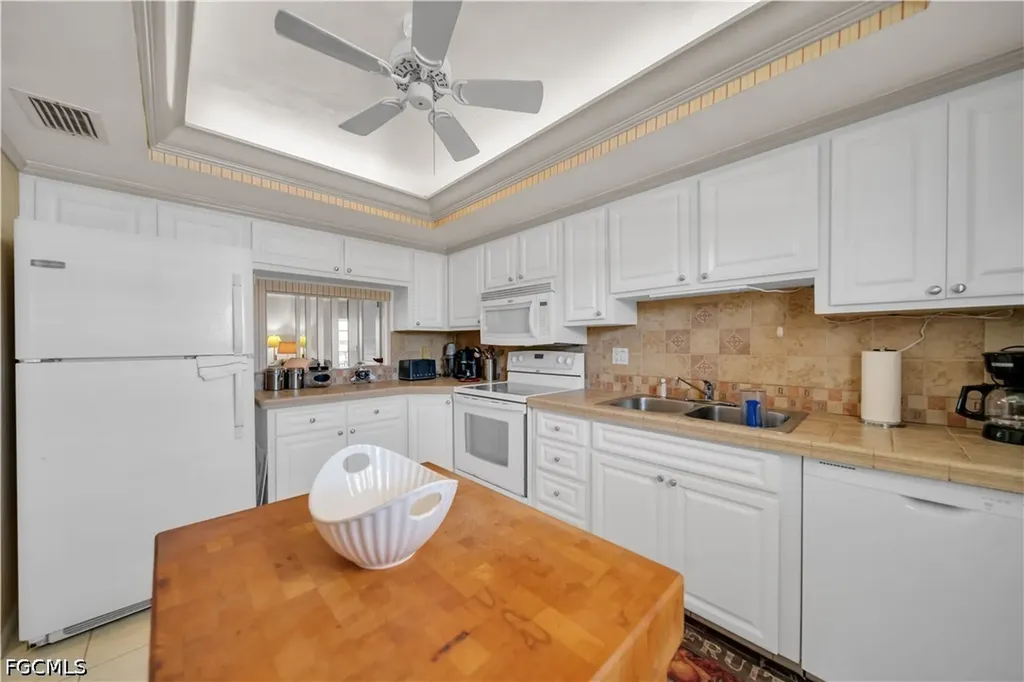8741 Lueck Lane Fort Myers FL 33919