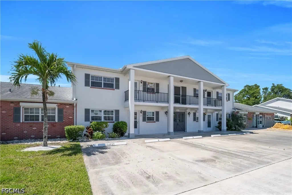 8741 Lueck Lane Fort Myers FL 33919