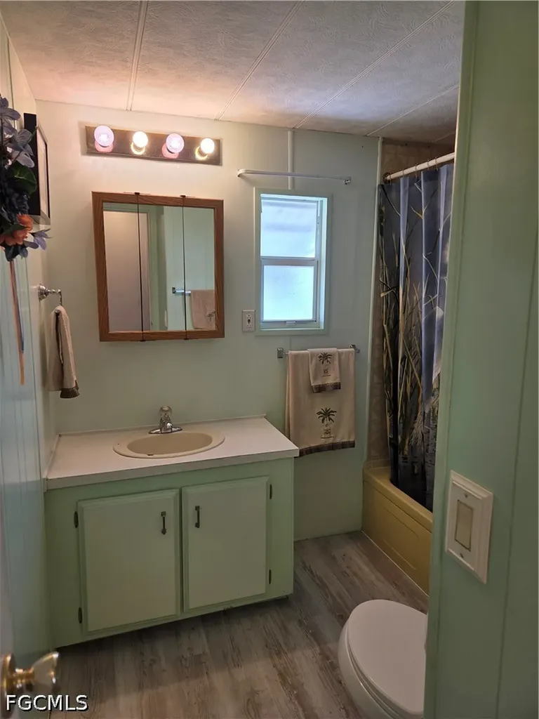 549 Freedom Street North Fort Myers FL 33917