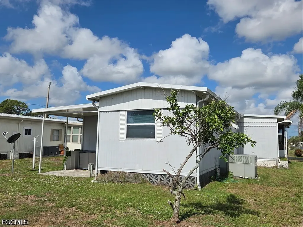 549 Freedom Street North Fort Myers FL 33917