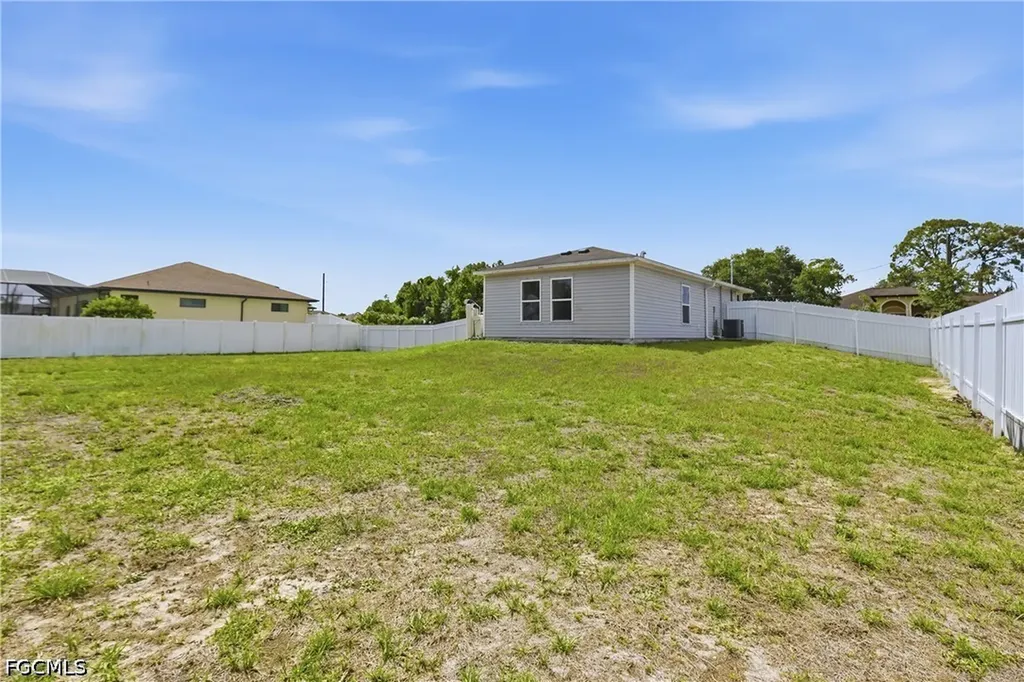 3824 17th Street W Lehigh Acres FL 33971