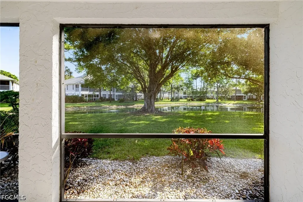 600 Misty Pines Circle Naples FL 34105